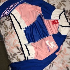 Nike Cropped jacket